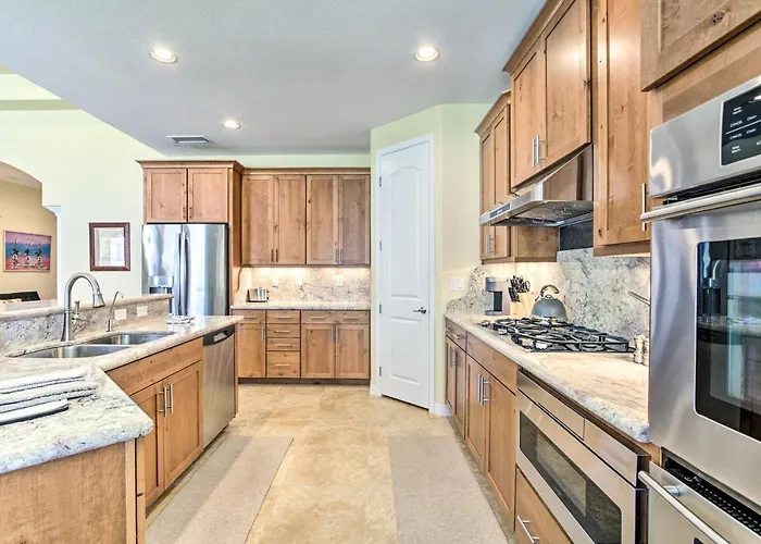 Snowbird Haven W/ Pool! 11 Mi To Dtwn Holiday home *